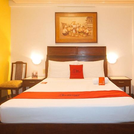 เรดดอร์ซ แอท แทมารินด์ สตรีท อังเฆลิสซิตี้ Hotel อังเฮเลส ภายนอก รูปภาพ