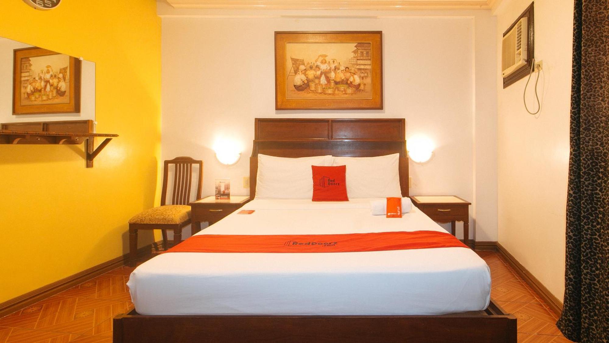 เรดดอร์ซ แอท แทมารินด์ สตรีท อังเฆลิสซิตี้ Hotel อังเฮเลส ภายนอก รูปภาพ
