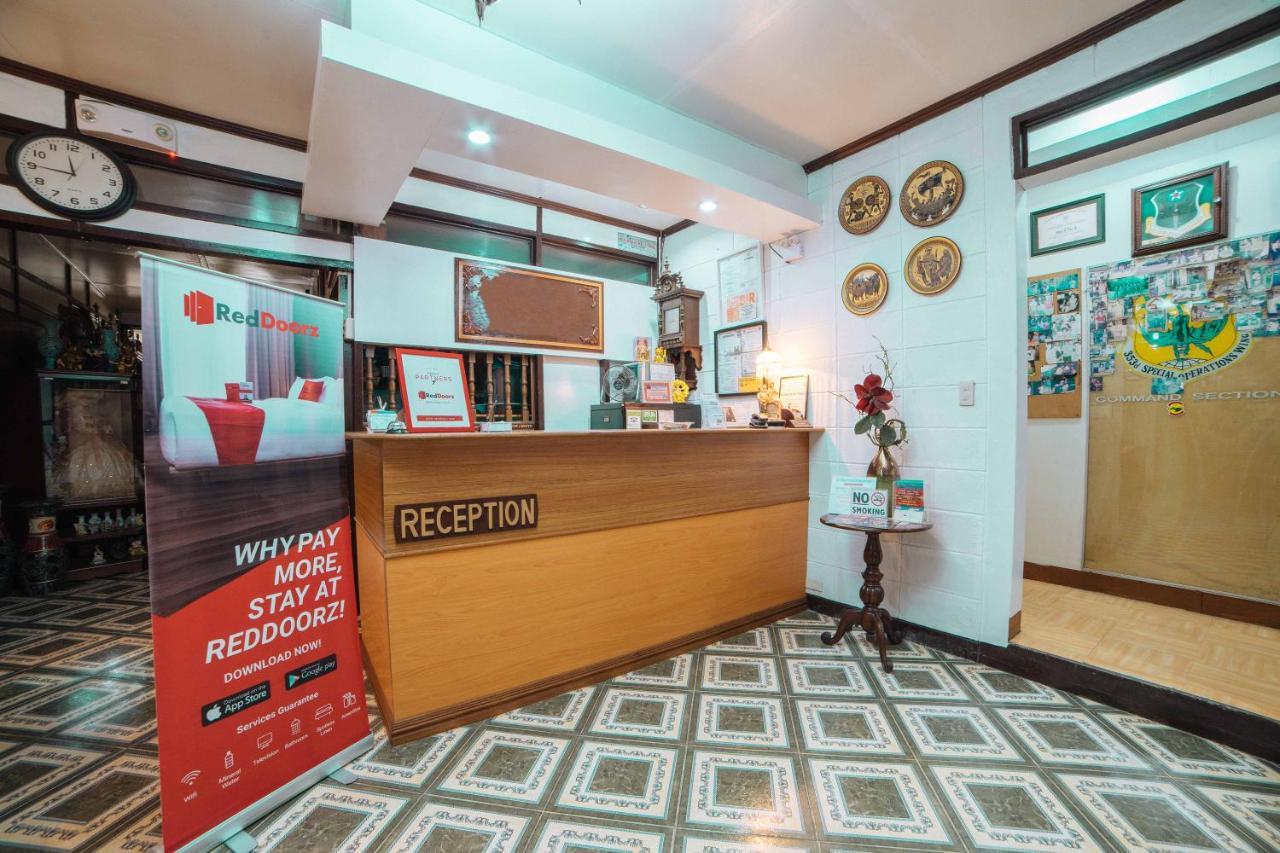 เรดดอร์ซ แอท แทมารินด์ สตรีท อังเฆลิสซิตี้ Hotel อังเฮเลส ภายนอก รูปภาพ